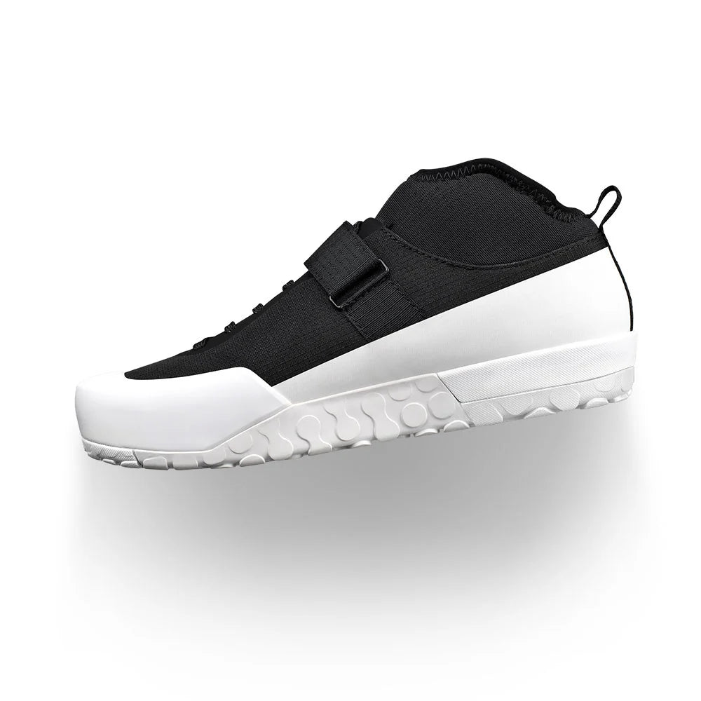 Fizik Gravita Tensor clip Team Edition BLack White