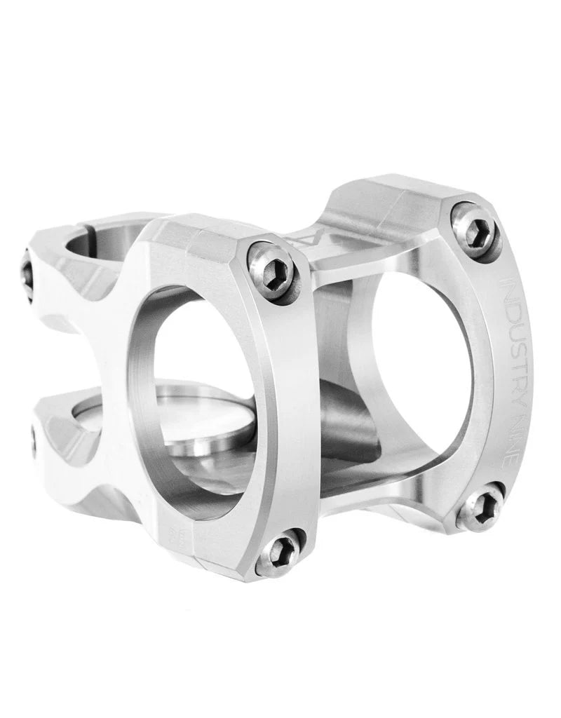 INDUSTRY NINE A35 STEM | 35MM CLAMP | 32MM LARGO