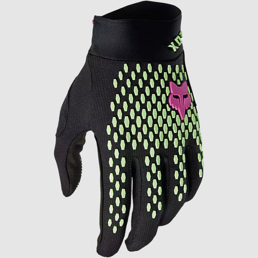 Guantes Defend Race [Negro]